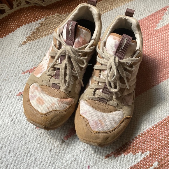 Women’s Merril Alpine Sneaker - Picture 1 of 6